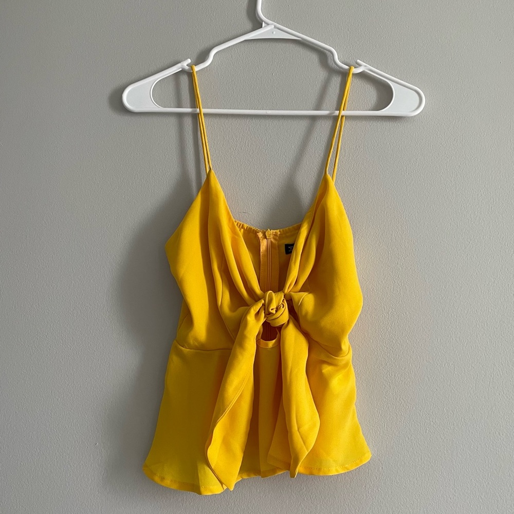Front Knot Crop Top